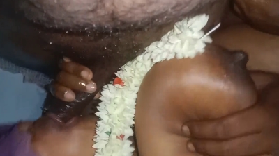 South desi indian aunty gives juicy nude blowjob